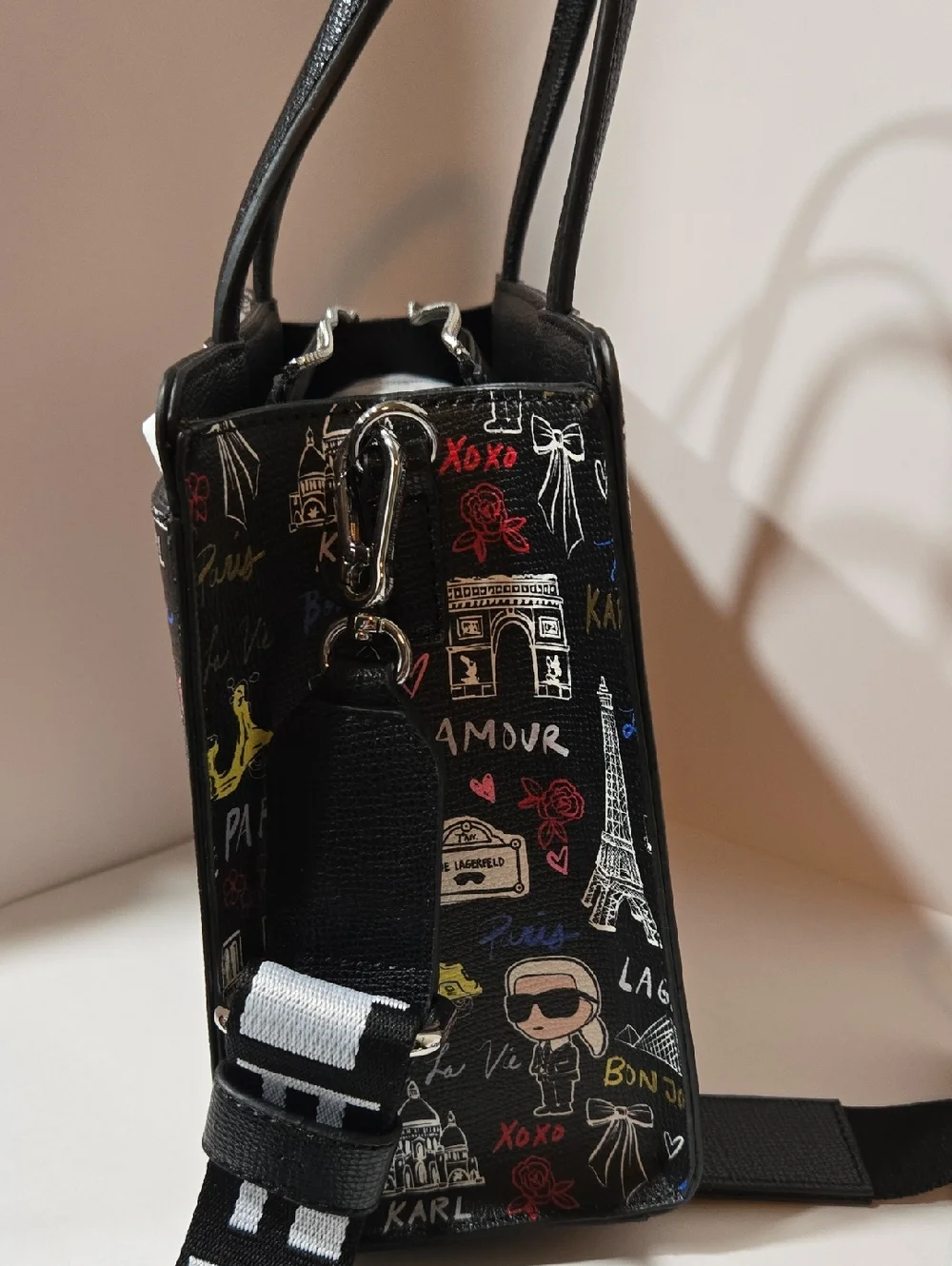 NWT Karl Lagerfeld Paris Graphic Tote Bag Crossbody Strap Paris Print. Nwt. - Picture 3 of 9